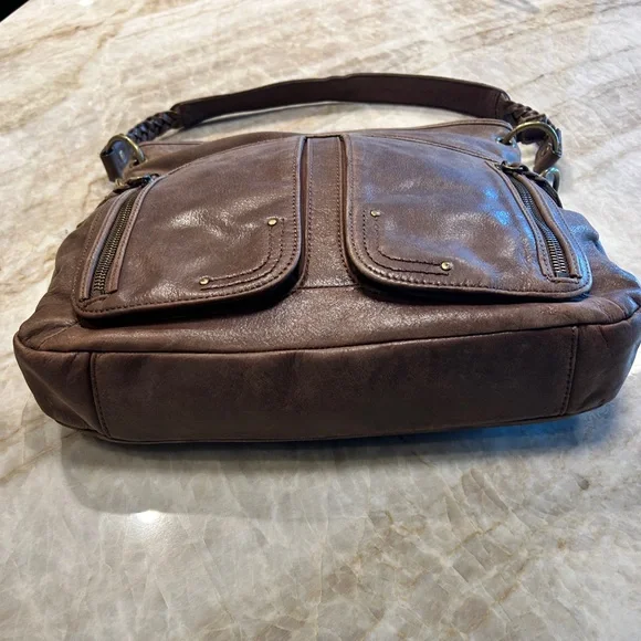 The Sak Brown Leather Shoulder Bag EUC | Classic Everyday Purse - Picture 3 of 10